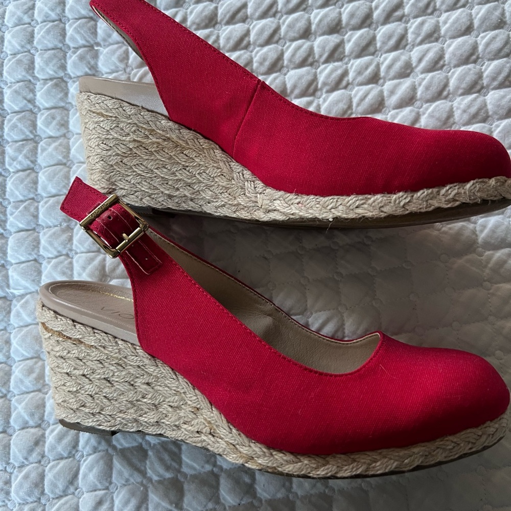 Vionic Red Slingback Wedge Espidrilles - image 3